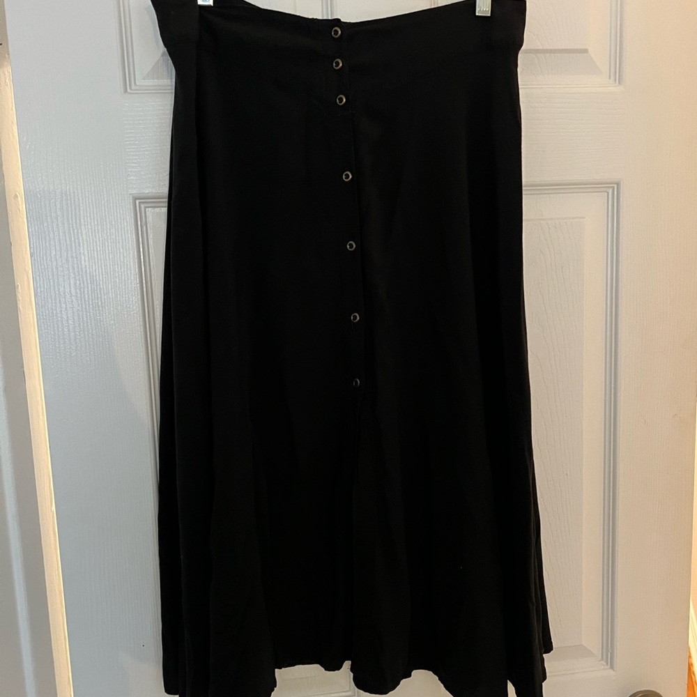 Black skirt
